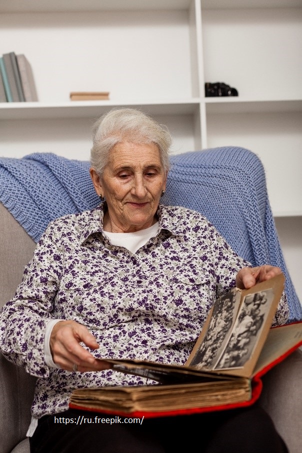 Искусственные воспоминания: ИИ-терапия для пациентов с деменцией